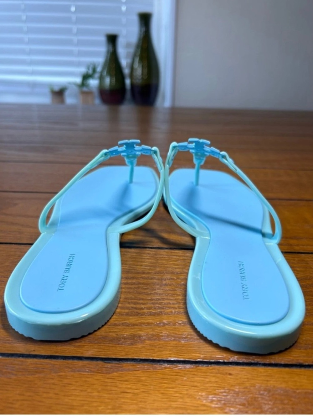 Tory Burch Roxanne Jelly Sandal color Island Blue, water-resistant, Size 9 - Picture 3 of 7